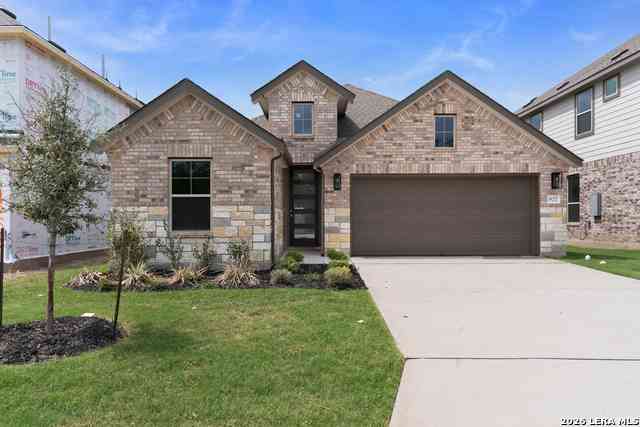 Homes For Sale - 927 Creek Bed Drive<br/> New Braunfels, TX 78130