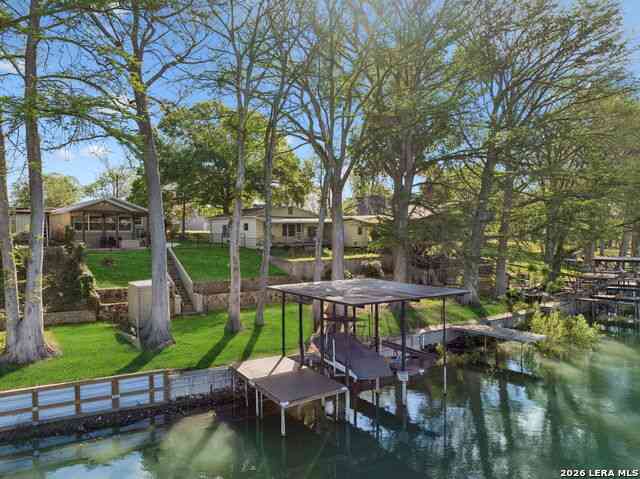 Homes For Sale - 230 Lee St<br/> Seguin, TX 78155