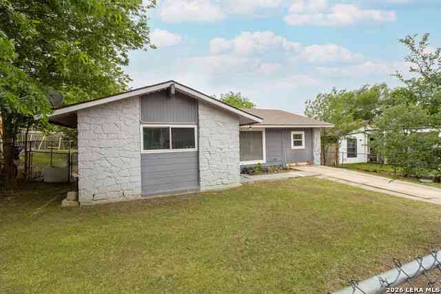 Homes For Sale - 5302 War Cloud Dr<br/> San Antonio, TX 78242