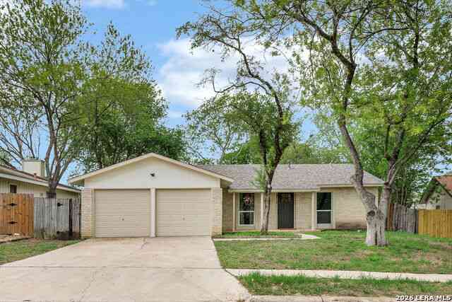 Homes For Sale - 5914 Channcy Springs St<br/> San Antonio, TX 78233
