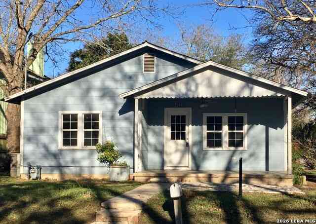 Homes For Sale - 402 Ogrady St<br/> Boerne, TX 78006