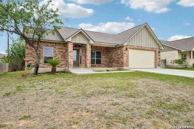 Homes For Sale - 128 Parkcrest<br/> Wilson County, Floresville, TX 78114