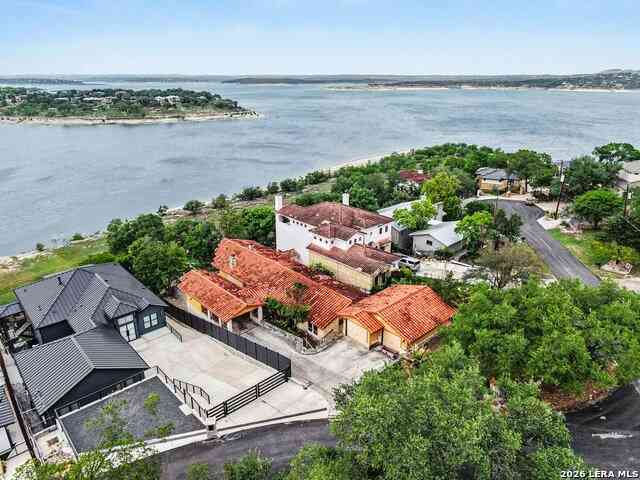Homes For Sale - 1010 Village Shore Dr<br/> Canyon Lake, TX 78133