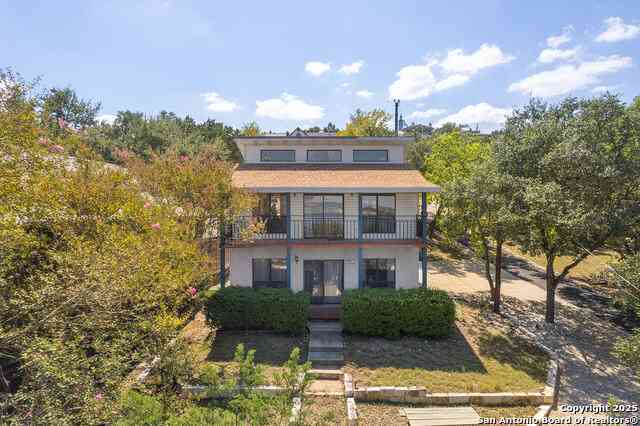 Homes For Sale - 1021 Hillcrest Forest<br/> Canyon Lake, TX 78133