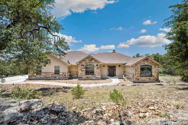 Homes For Sale - 632 Lasso Loop<br/> Canyon Lake, TX 78133