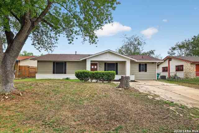 Homes For Sale - 7410 Brook Valley Dr<br/> San Antonio, TX 78242