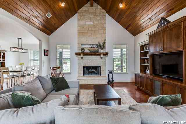 Homes For Sale - 106 River Mountain Dr<br/> Boerne, TX 78006