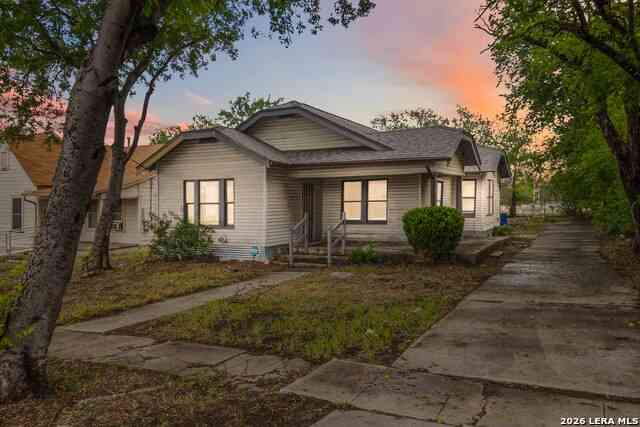 Homes For Sale - 527 E Drexel Ave<br/> San Antonio, TX 78210