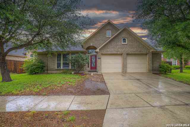 Homes For Sale - 2985 Hidden Mdw<br/> Seguin, TX 78155