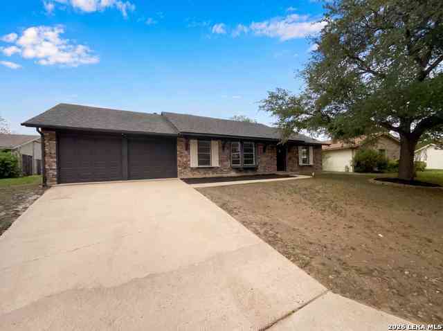 Homes For Sale - 225 La Jolla<br/> Live Oak, TX 78233