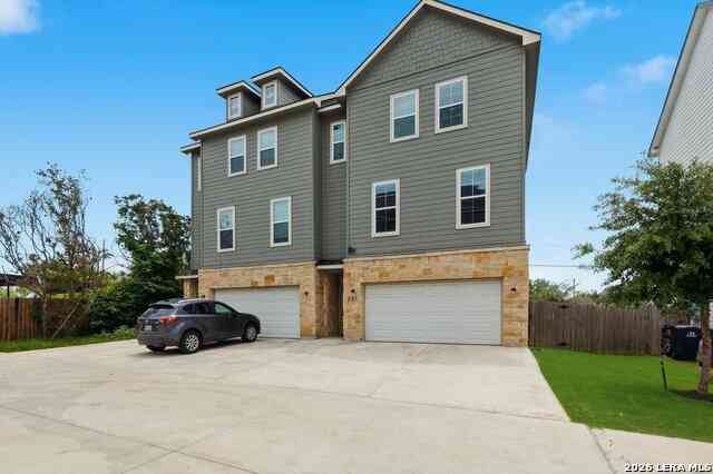 Townhouse For Sale - 614 Errol Unit 501<br/> San Antonio, TX 78216