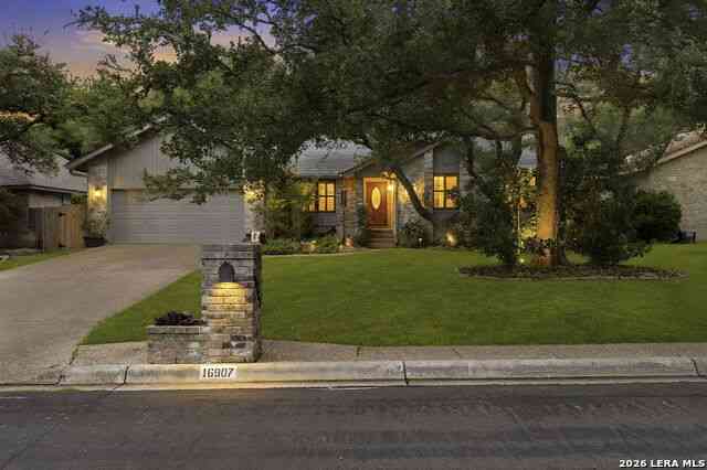 Homes For Sale - 16907 Hidden Timber Wood<br/> San Antonio, TX 78248