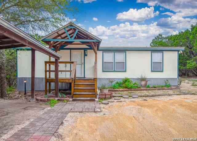 Mobile Home For Sale - 565 Qappuella Dr<br/> Comal County, Canyon Lake, TX 78133