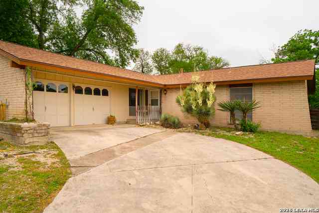 Homes For Sale - 12714 Moss Hollow<br/> Live Oak, TX 78233