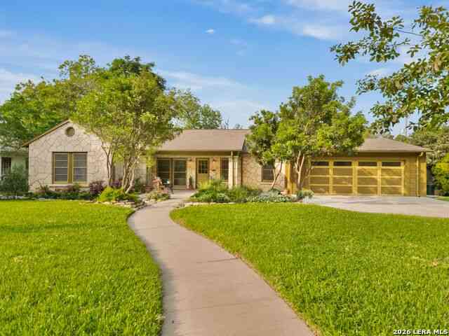 Homes For Sale - 406 Paseo Encinal<br/> San Antonio, TX 78212