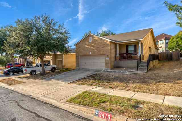 Homes For Sale - 9419 Copper Mist<br/> Converse, TX 78109