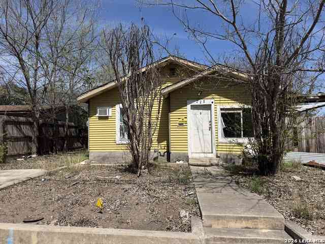 Homes For Sale - 225 Joy Street<br/> San Antonio, TX 78212