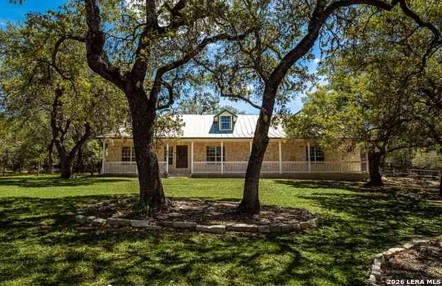 Homes For Sale - 341 Indigo Run Dr<br/> Comal County, Bulverde, TX 78163
