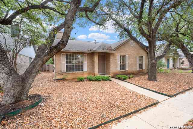 Homes For Sale - 11322 Woodridge Path<br/> San Antonio, TX 78249