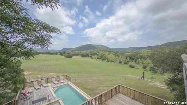 Homes For Sale - 896 Rocky Creek Rd<br/> Medina, TX 78055