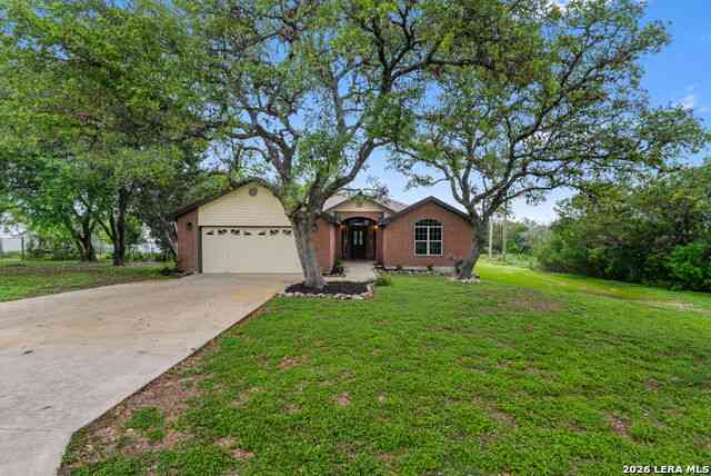 Homes For Sale - 126 Hunter Ridge Rd<br/> San Marcos, TX 78666