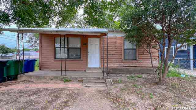 Homes For Sale - 2906 El Paso<br/> San Antonio, TX 78207