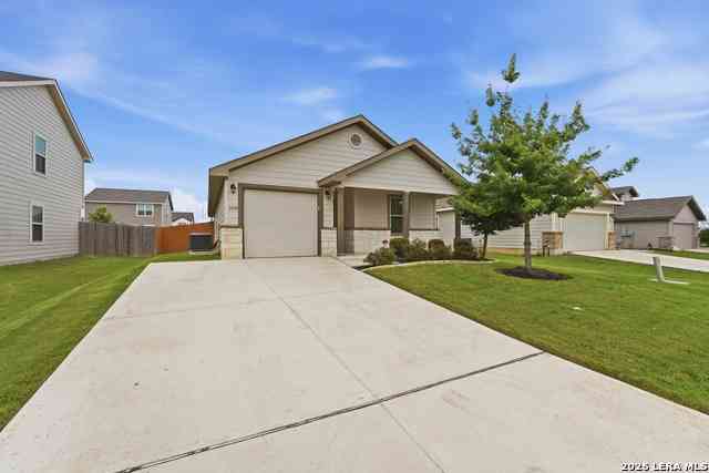 Homes For Sale - 2409 Ranger Pass<br/> Seguin, TX 78155
