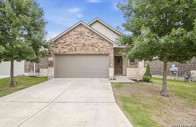 Homes For Sale - 9734 Bricewood Oak<br/> San Antonio, TX 78254