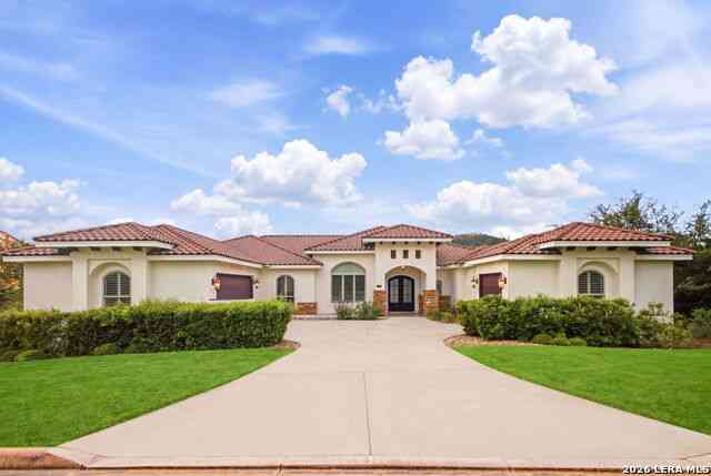 Homes For Sale - 42 Via Aragon<br/> San Antonio, TX 78257