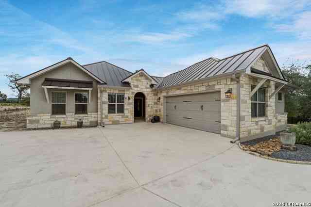 Homes For Sale - 618 Angelica Vis<br/> Canyon Lake, TX 78133