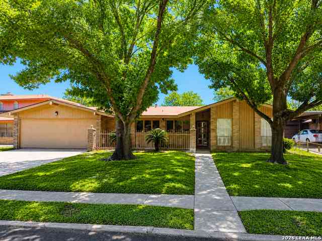 Homes For Sale - 1210 Fontaine Dr<br/> San Antonio, TX 78219