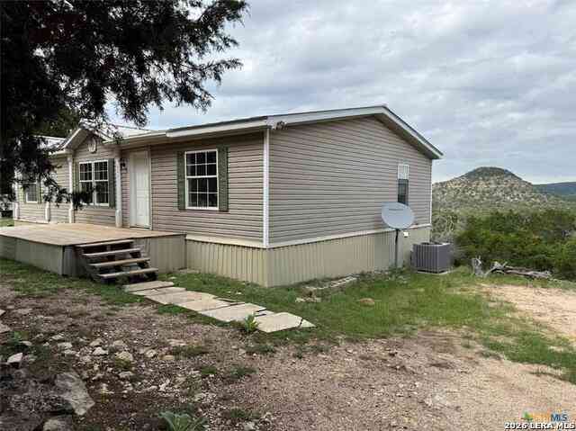 Mobile Home For Sale - 621 Stenen Dr<br/> Comal County, Canyon Lake, TX 78133