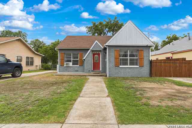 Homes For Sale - 755 Kirk Pl<br/> San Antonio, TX 78226