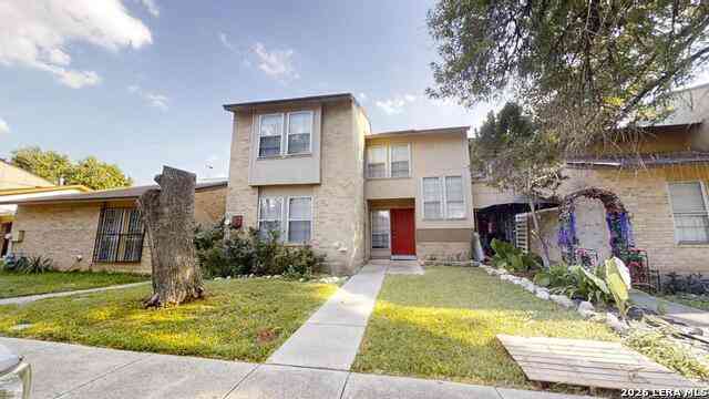 Townhouse For Sale - 6832 Stockport<br/> San Antonio, TX 78239