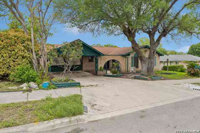 Homes For Sale - 7111 Forest Mont St<br/> San Antonio, TX 78240