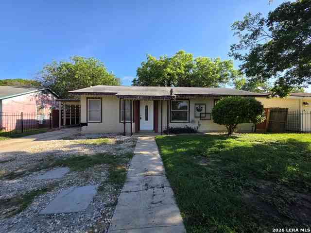 Homes For Sale - 835 Utopia<br/> San Antonio, TX 78223