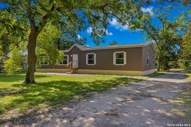 Mobile Home For Sale - 14840 N Michael Loop<br/> San Antonio, TX 78253