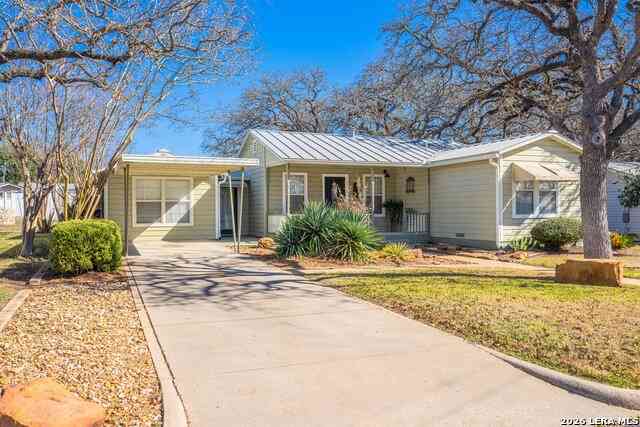 Homes For Sale - 110 Beverly Drive<br/> Fredericksburg, TX 78624