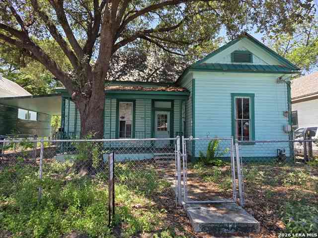 Homes For Sale - 244 Keller St<br/> San Antonio, TX 78204