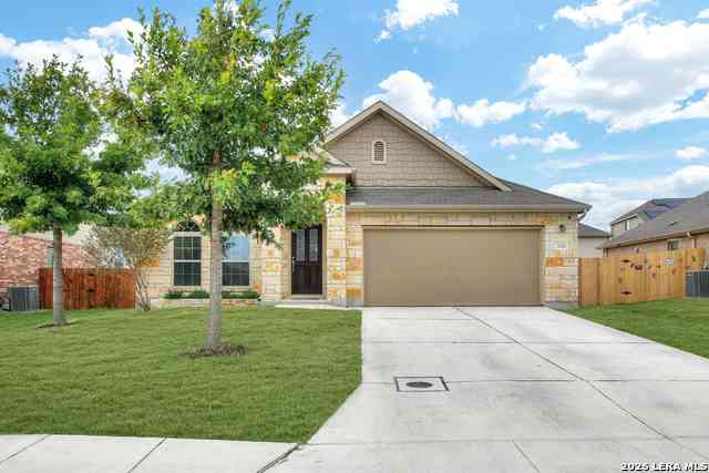 Homes For Sale - 2326 Broken Wheel Ln<br/> New Braunfels, TX 78130