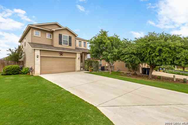 Homes For Sale - 617 Community Dr<br/> New Braunfels, TX 78132