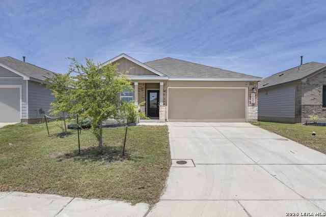 Homes For Sale - 10651 Erinita Way<br/> Converse, TX 78109