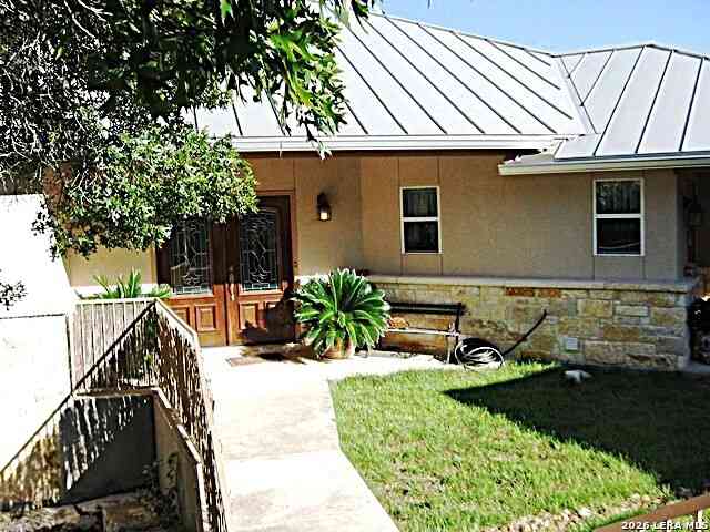 Homes For Sale - 2552 Connie Dr<br/> Canyon Lake, TX 78133