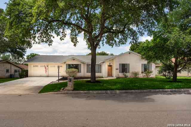 Homes For Sale - 609 Moorside<br/> Windcrest, TX 78239