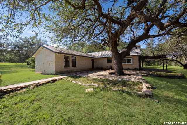 Homes For Sale - 175 Quail Creek Dr.<br/> Lytle, TX 78052
