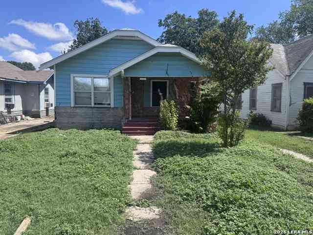 Homes For Sale - 1751 W Kings Hwy<br/> San Antonio, TX 78201
