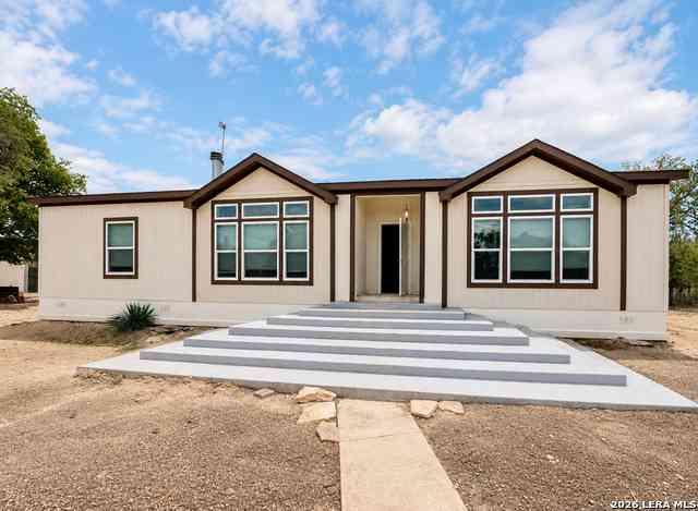 Homes For Sale - 366 Ranch Rd<br/> Somerset, TX 78069