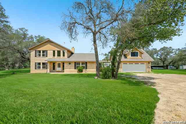 Homes For Sale - 1922 Virginia Ln<br/> Wilson County, Floresville, TX 78114