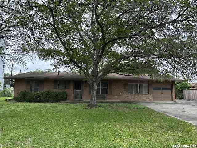 Homes For Sale - 242 Zephyr Dr<br/> Windcrest, TX 78239