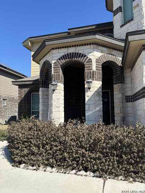 Homes For Sale - 15206 Comanche Gard<br/> San Antonio, TX 78233